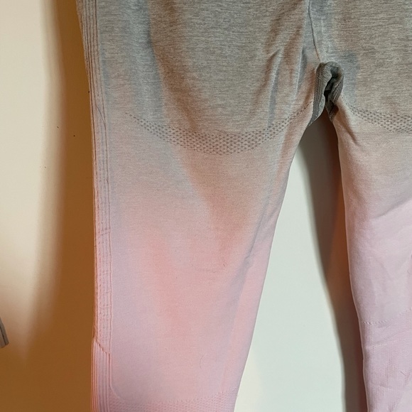 SOLD - GYMSHARK - ombré leggings - Picture 5 of 6